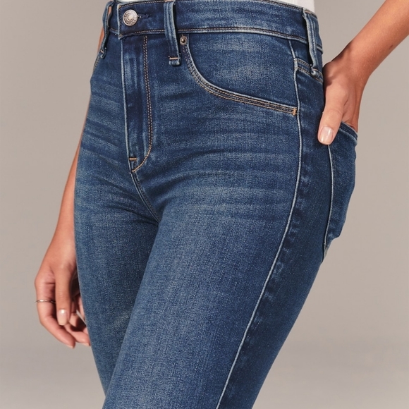 NWOT- A&F high rise skinny jeans - Picture 6 of 13